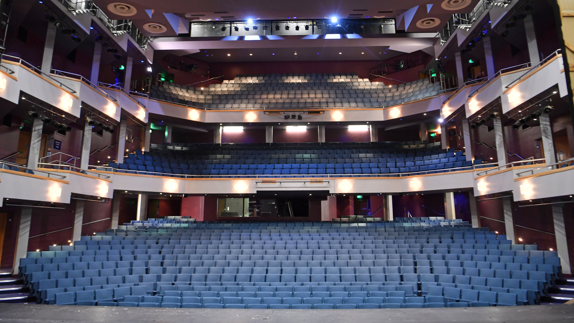 new-victoria-theatre-woking-seat-dedication-atg-tickets